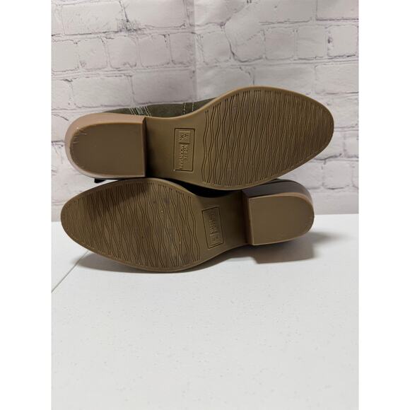 White Mountain Women’s Suede Ankle Boots Size 8 New with Box - Picture 8 of 9